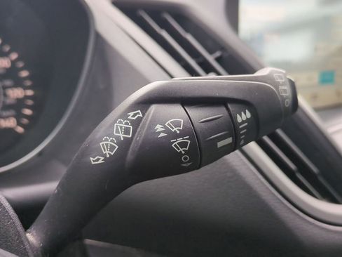 Used 2017 Ford Escape SE w/ Equipment Group 201A image 29