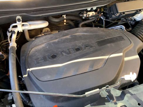 Used 2017 Honda Pilot Elite image 31