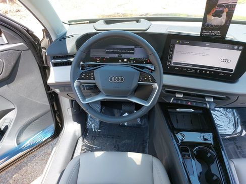 New 2026 Audi Q3 quattro 2.0T AWD/4WD image 16