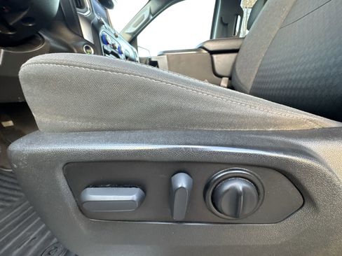 Used 2022 Chevrolet Silverado 1500 LT w/ Z71 Off-Road Package image 12