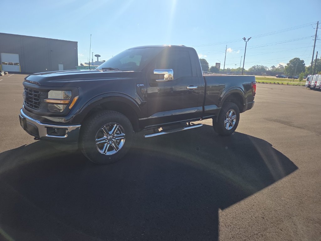 Used 2025 Ford F150 XL w/ Equipment Group 103A High AWD/4WD image 6