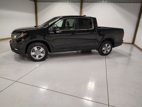 Used 2025 Honda Ridgeline RTL image 4
