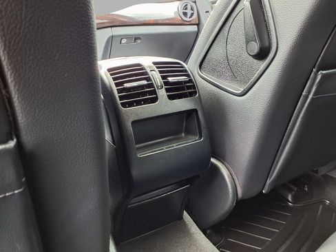 Used 2015 Mercedes-Benz GLK 350 4MATIC image 24