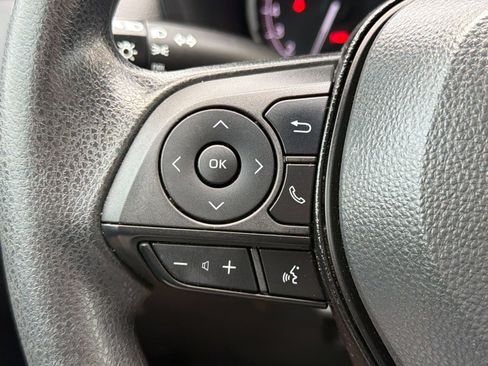 Used 2024 Toyota RAV4 LE FWD image 17