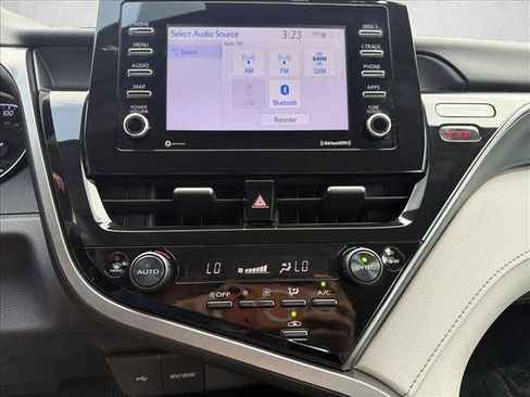 Used 2023 Toyota Camry SE FWD image 18