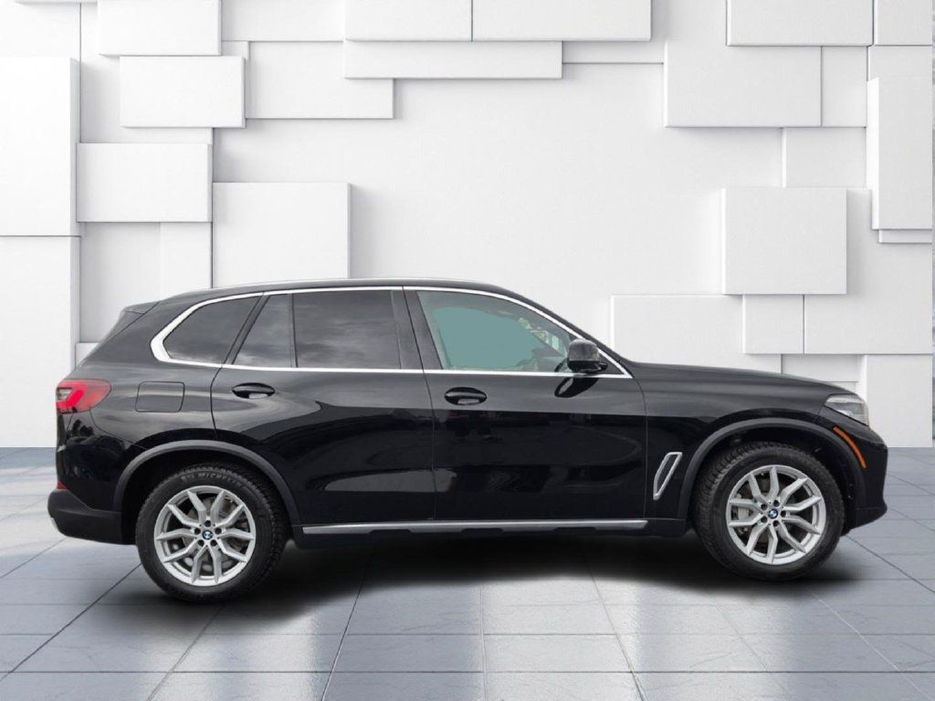 Used 2020 BMW X5 xDrive40i w/ Convenience Package AWD/4WD image 4