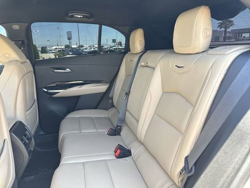 Certified 2024 Cadillac XT4 Luxury w/ Cold Weather Package AWD/4WD image 29