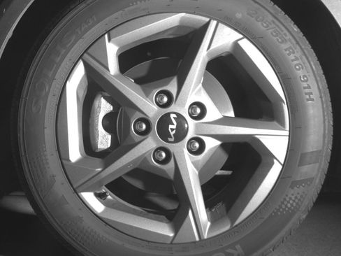 Used 2025 Kia K4 LXS image 12