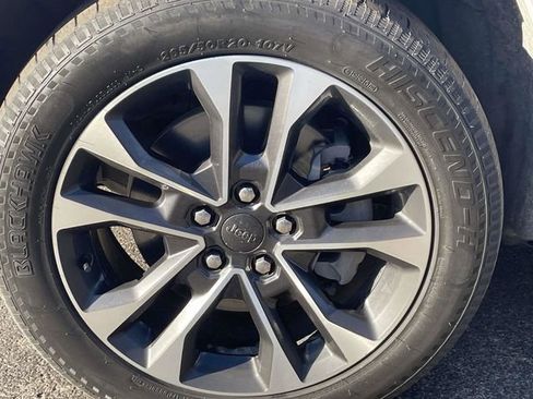 Used 2021 Jeep Grand Cherokee L Overland w/ Advanced Protech Group III image 10