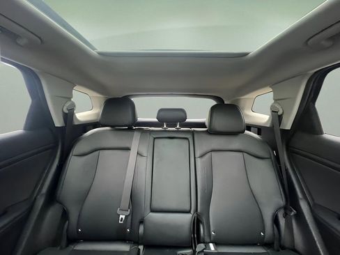 Used 2025 Kia Sportage EX w/ Premium Package image 16