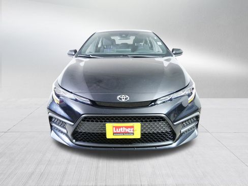 Used 2022 Toyota Corolla SE image 2
