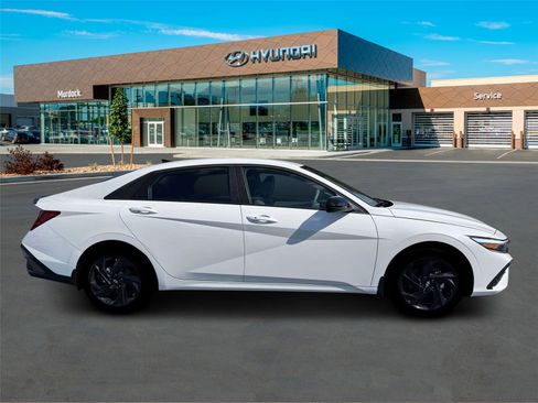 New 2026 Hyundai Elantra Sport FWD image 9
