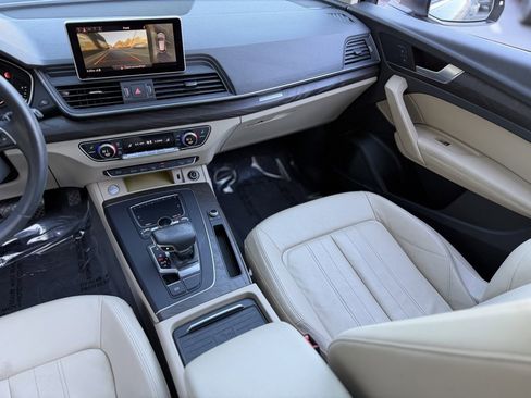 Used 2019 Audi Q5 Prestige w/ Prestige Package image 43