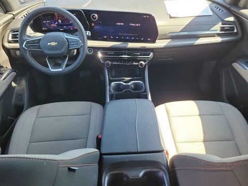 Certified 2026 Chevrolet Traverse LT w/ Driver Confidence Package FWD image 16