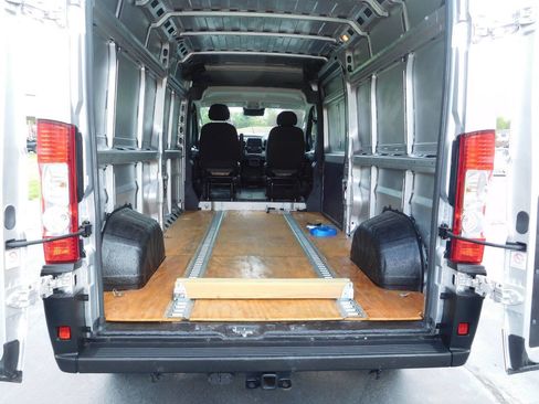 Used 2023 RAM ProMaster 3500 FWD image 14