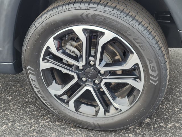 Used 2022 Jeep Compass Limited AWD/4WD image 36