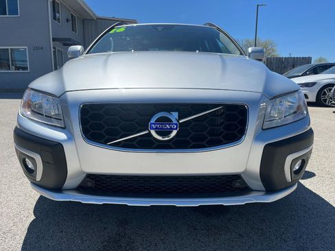 Used 2016 Volvo XC70 T5 Premier w/ Proximity Package AWD/4WD image 9