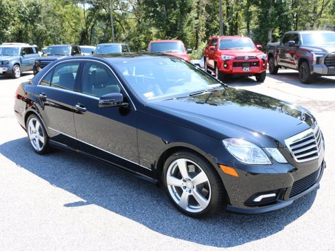 Used 2011 Mercedes-Benz E 350 Sedan image 10