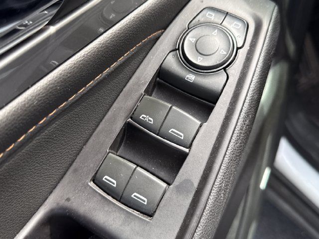 Used 2019 Chevrolet Traverse LT w/ LT Premium Package AWD/4WD image 23