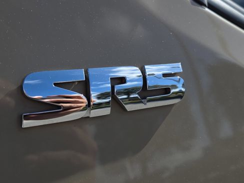 Used 2019 Toyota Tacoma SR5 image 18