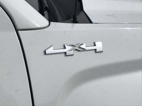 Used 2016 GMC Sierra 1500 4x4 Crew Cab w/ Sierra Convenience Package image 3