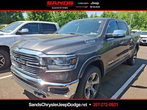 Used 2022 RAM 1500 Laramie AWD/4WD image 1