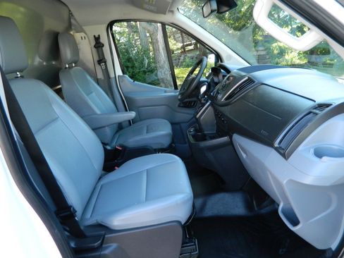 Used 2017 Ford Transit 250 130 Low Roof RWD image 16