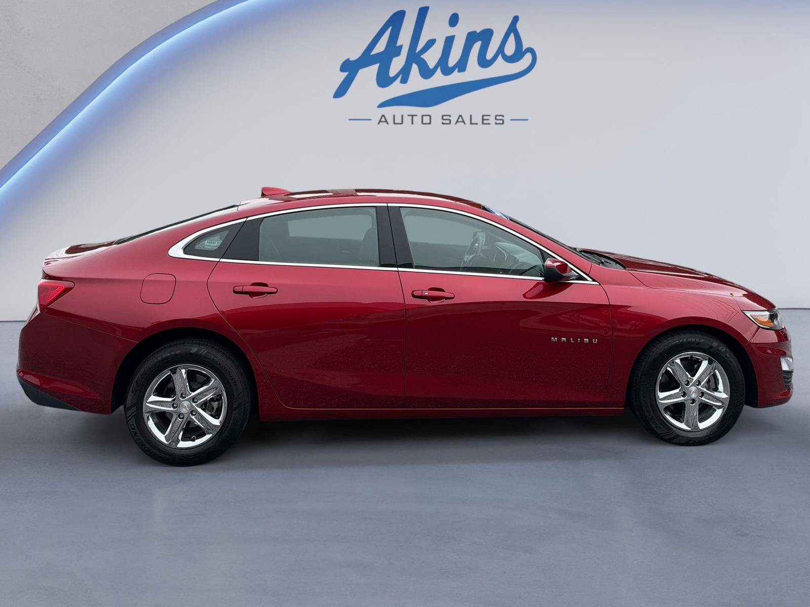 Used 2024 Chevrolet Malibu LT FWD image 9