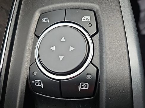 Certified 2021 Ford F150 Lariat image 38