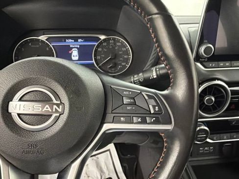 Used 2025 Nissan Sentra SR w/ SR Premium Package FWD image 13