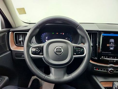 Used 2023 Volvo XC60 B5 Plus w/ Climate Package image 21