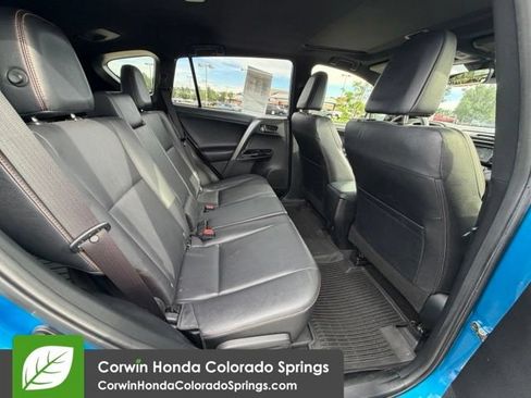 Used 2018 Toyota RAV4 SE w/ Power Extra Value Package AWD/4WD image 28