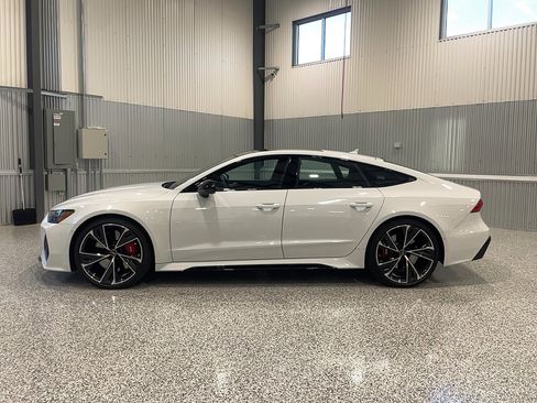 Used 2023 Audi RS 7 Sportback image 2