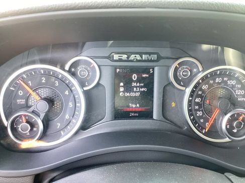 New 2026 RAM 2500 Big Horn AWD/4WD image 19