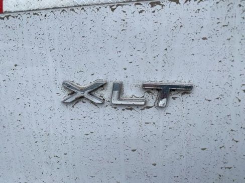 Used 2019 Ford Transit 150 XLT image 24