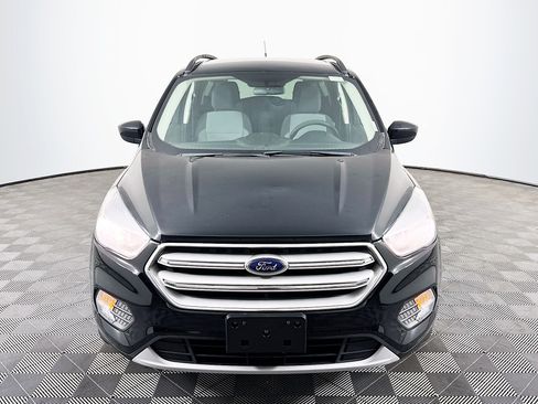 Used 2018 Ford Escape SE image 2