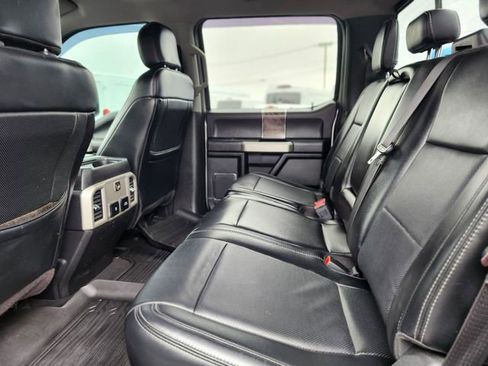 Used 2019 Ford F250 Lariat w/ Lariat Ultimate Package AWD/4WD image 16