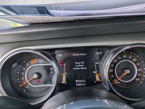 Used 2019 Jeep Wrangler Unlimited Sahara w/ Safety Group image 11