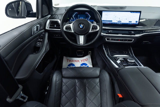 Certified 2025 BMW X5 xDrive40i w/ M Sport Package AWD/4WD image 3