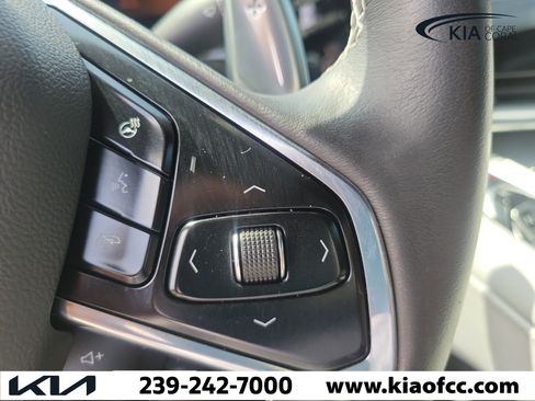 Used 2022 Chevrolet Corvette Stingray Preferred Conv w/ Z51 Performance Package RWD image 17