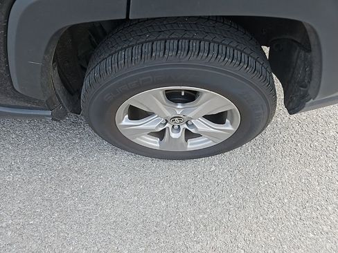 Used 2024 Toyota RAV4 XLE image 12