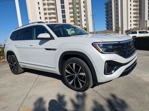 New 2026 Volkswagen Atlas SEL Premium R-Line AWD/4WD image 2