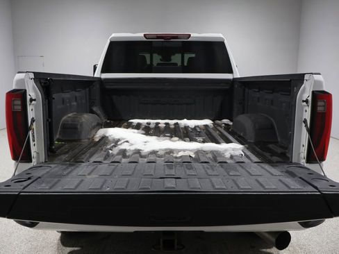 Used 2024 GMC Sierra 2500 Denali Ultimate image 4