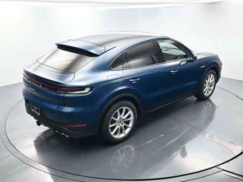 Used 2025 Porsche Cayenne E-Hybrid Coupe image 42