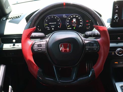 Used 2023 Honda Civic Type R image 12