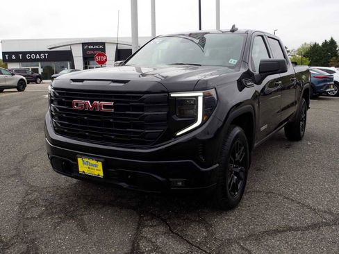 Certified 2025 GMC Sierra 1500 Elevation image 1