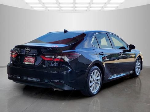 Used 2023 Toyota Camry LE image 5