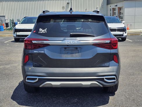 Used 2022 Kia Seltos S FWD image 7