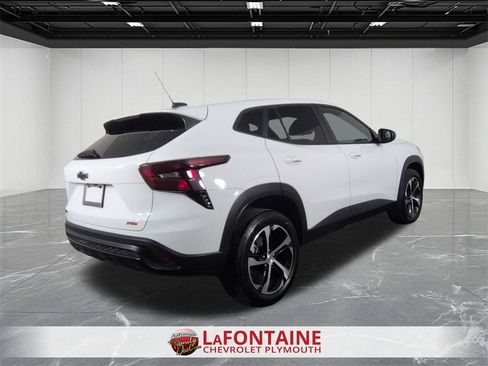 Certified 2024 Chevrolet Trax RS image 8