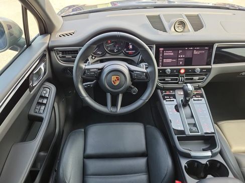 Certified 2026 Porsche Macan Turbo AWD/4WD image 17